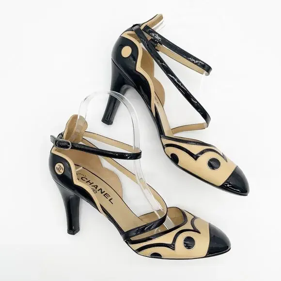 Chanel Vintage Beige Black Patent Leather Cap Toe CC Logo Strappy Heels EU 40 - Picture 3 of 16